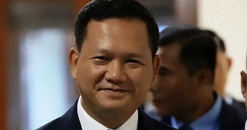 洪玛奈把路走窄了，从经济到军事想要全面倒向西方，尤其是美国的怀抱。
 
其实洪森