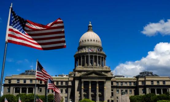 美国彻底傻眼！中国甩出“绿色新石油”王炸，辛辛苦苦抢的石油，全成了废液？
 
麻