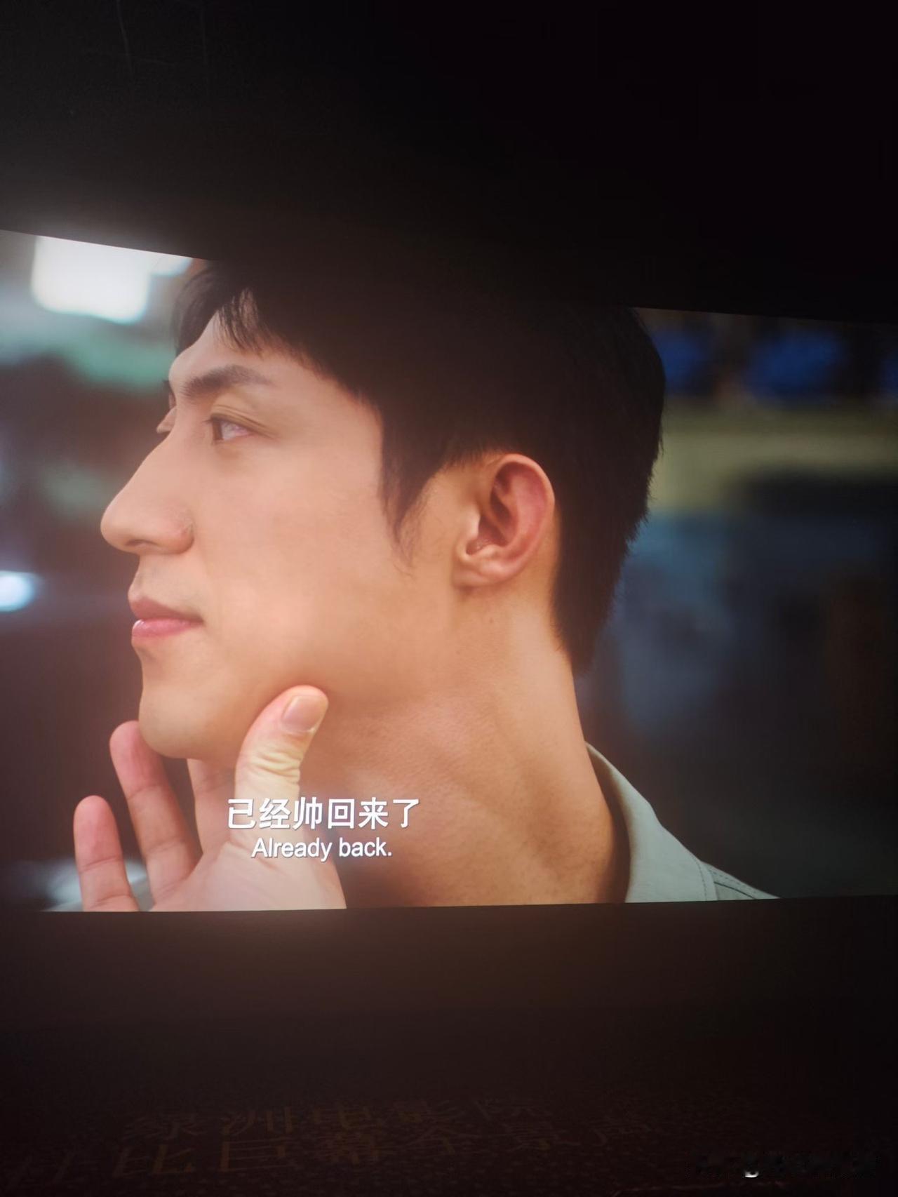 飞驰人生3和镖人都看了，个人推荐镖人，攒劲得很