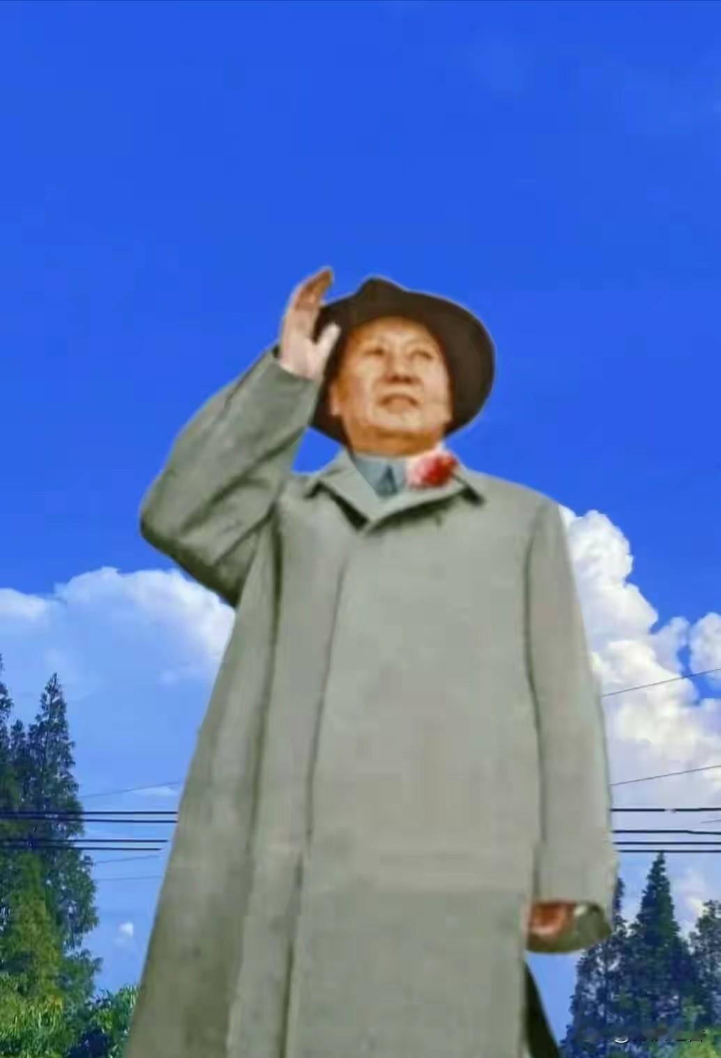 一手举擎天，万世暖民心。
[赞][玫瑰][赞]
怀人民大念伟人 仰望一代伟人