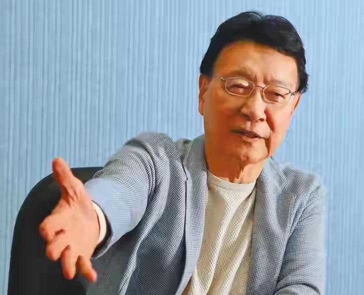 台湾媒体圈的恶霸赵少康，绝对是国民党里最顽固、最疯狂的反共分子！

这人心里根本