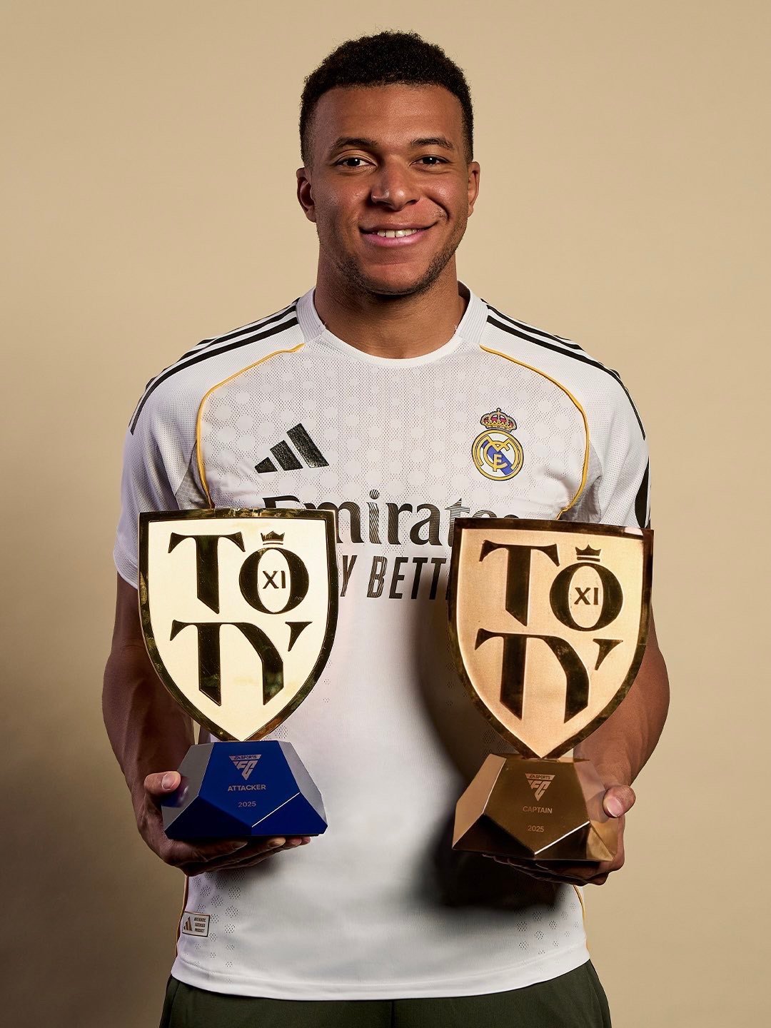 姆巴佩  The captain of FC26's Team of the Y