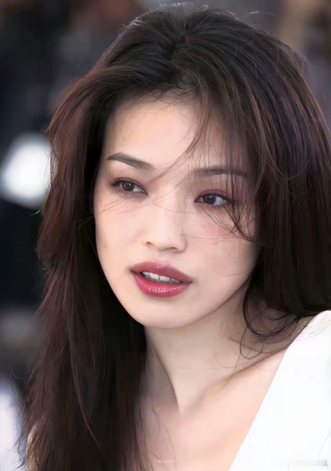 舒淇：一如既往的美，松弛 平静 浑然天成！ ​​​