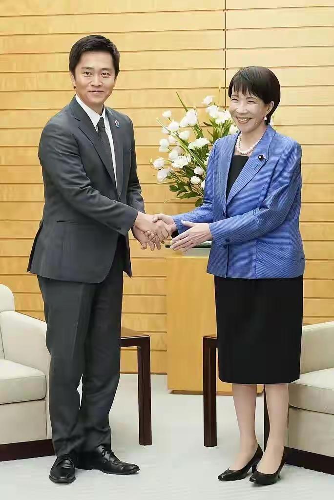 【热点评述】高市早苗面临严峻的政治局面，她会成为继石破茂之后的又一位“”短命”首