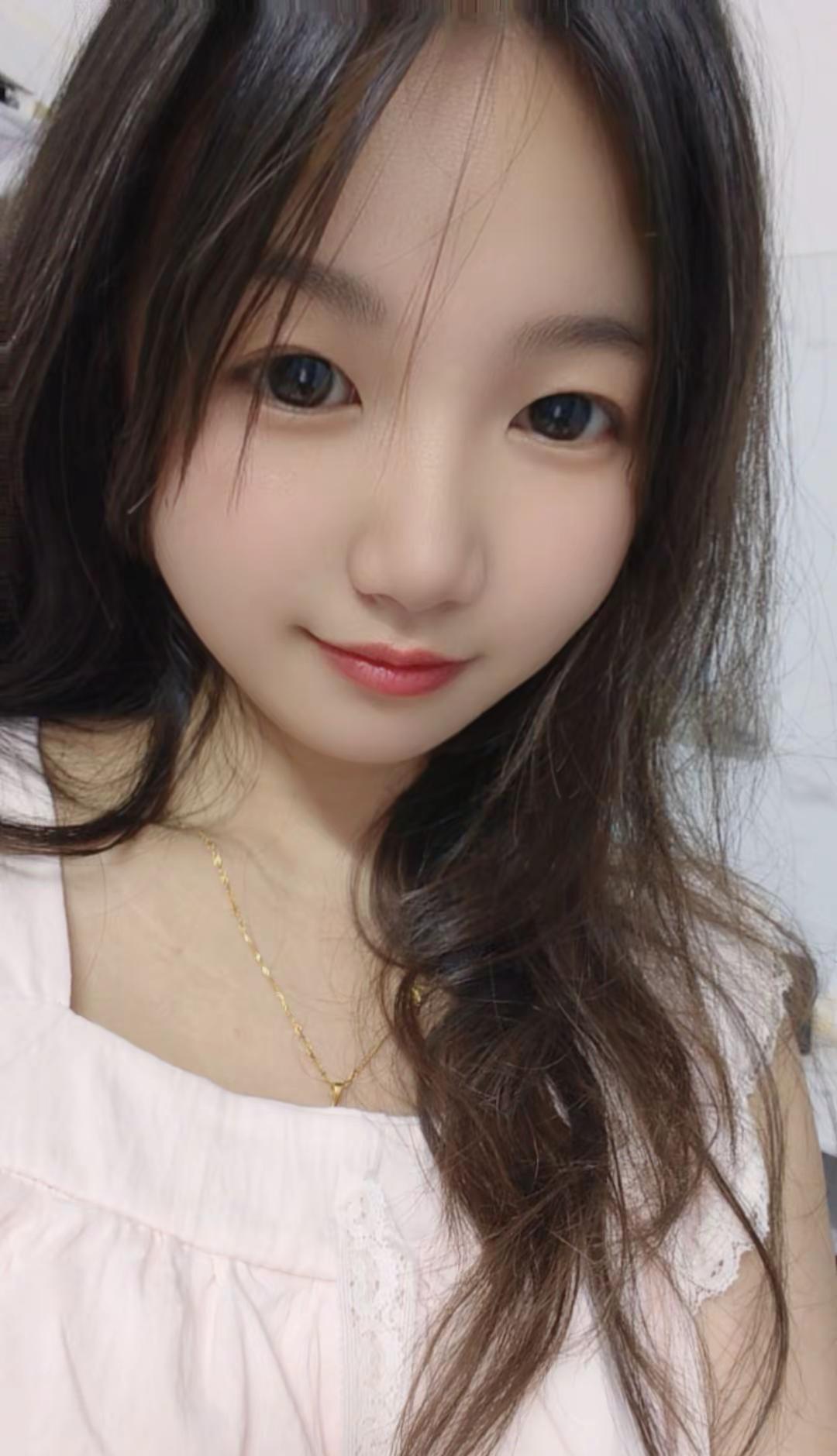 在今年的冬天，想为你披件外衣天凉要爱惜自己没有人比我更疼你《秋天不回来》突然好想