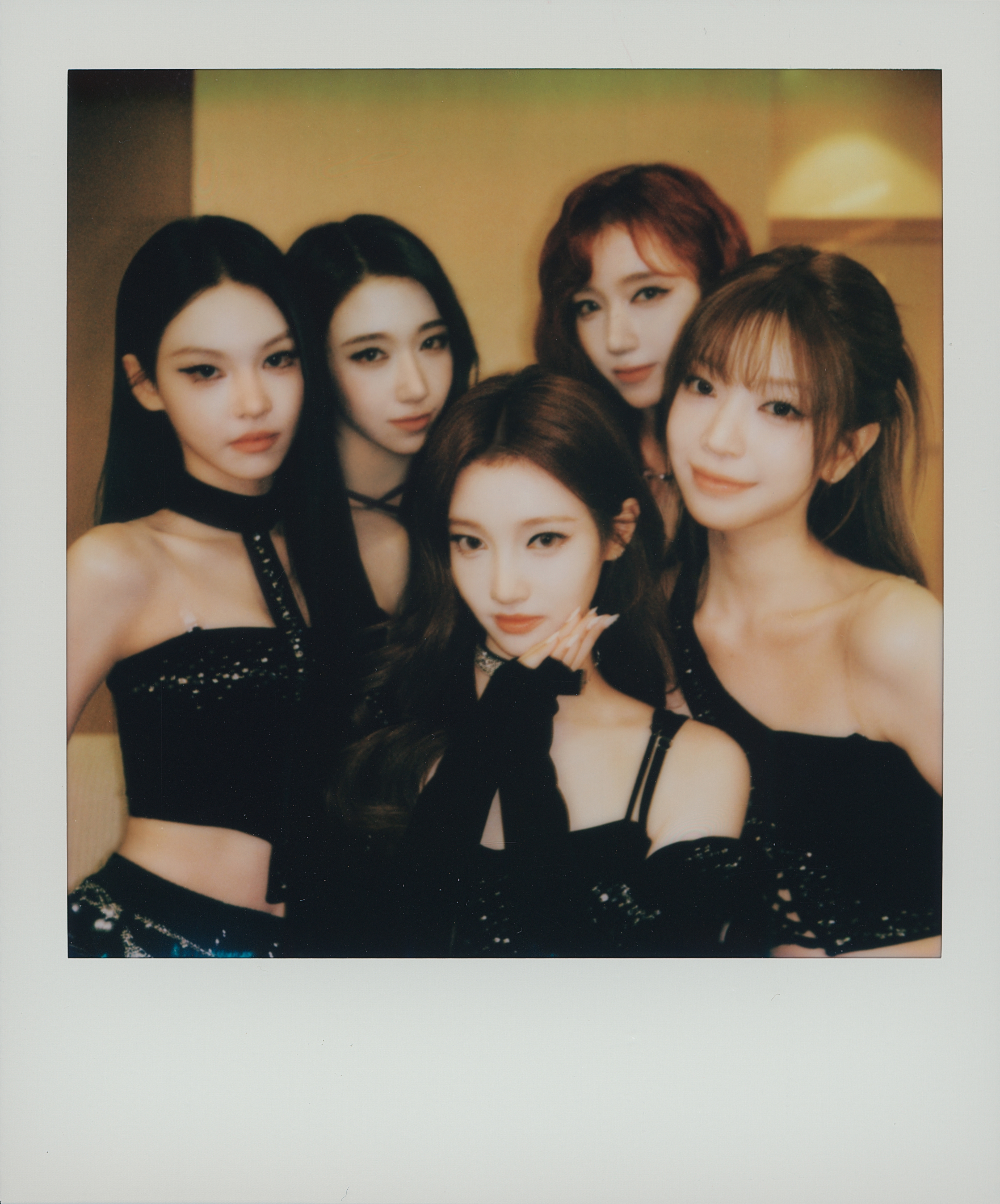 笙笙给A2OMAY拍的千禧少女A2OMAY笙笙给A2O MAY拍的一组照片🎞️