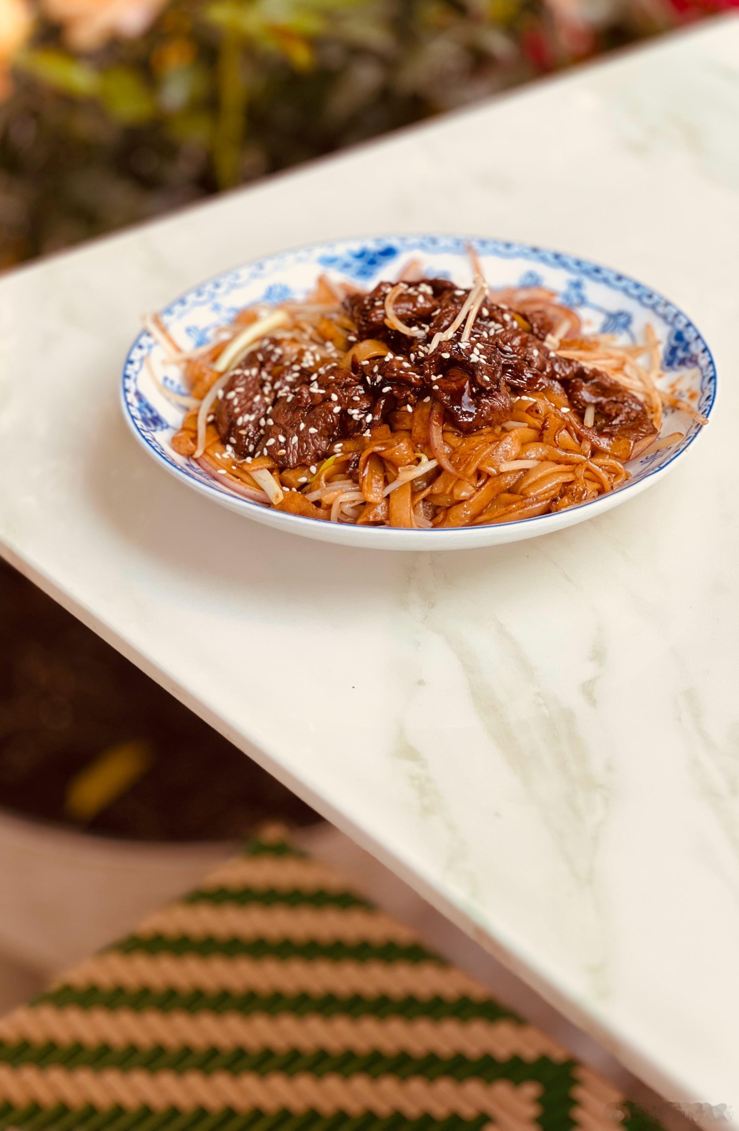 在澳洲专门跑去Eastwood找香港大排档吃干炒牛河今天在广州吃了一个澳洲干炒牛