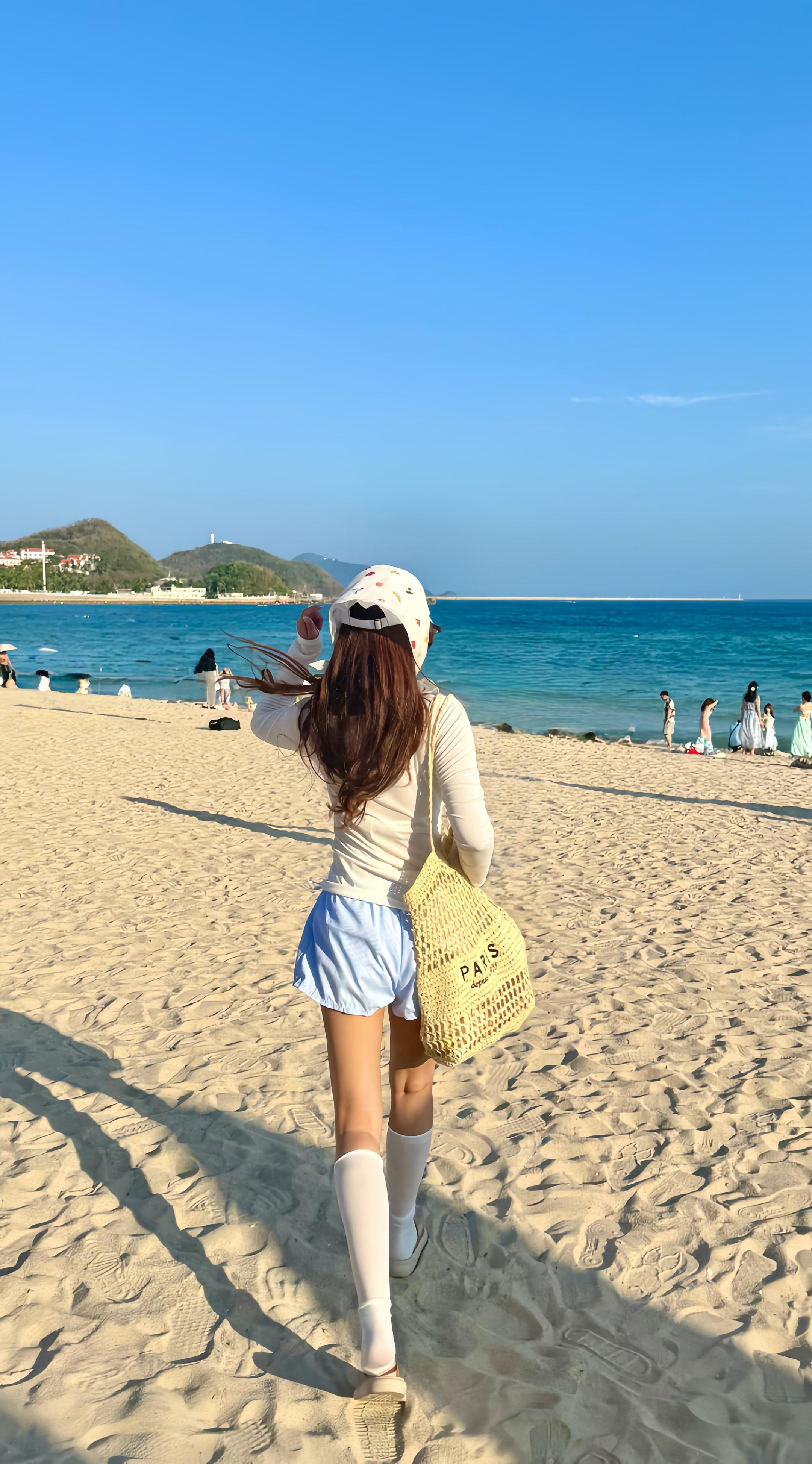 一波三亚游客照震撼来袭👙🏝️🫧。