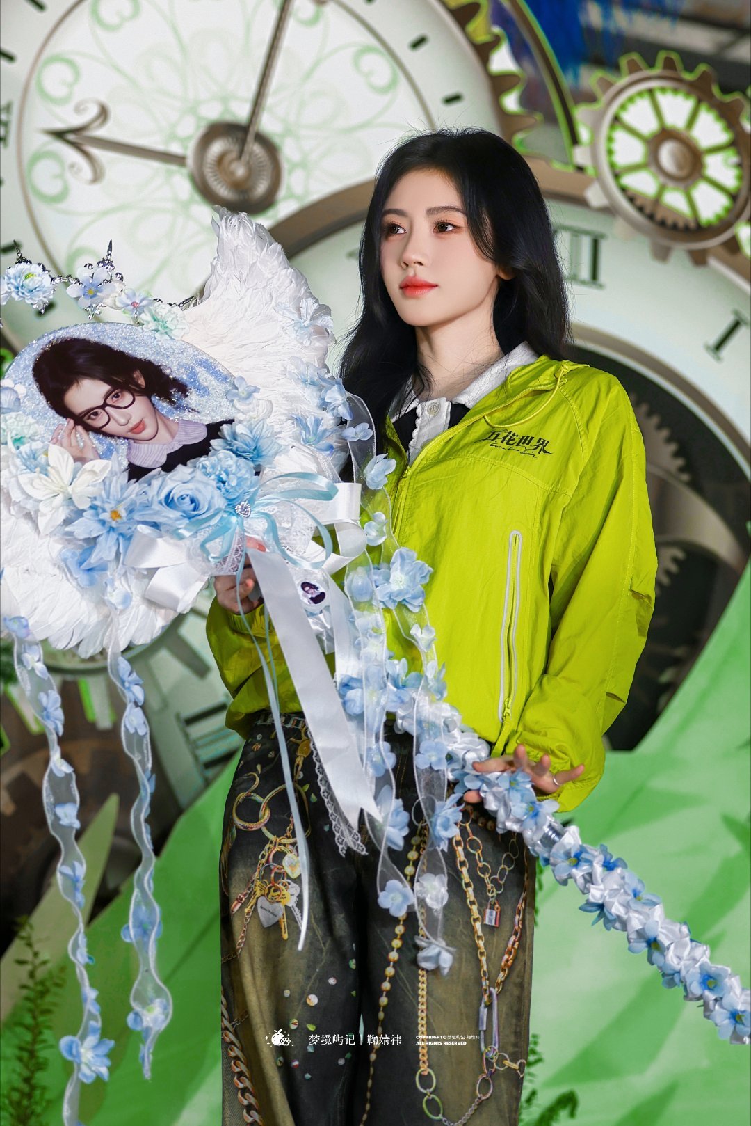 万花世界11个单元鞠婧祎一部剧宣了N个赛道万花世界无CP专心虐渣，鞠婧祎你就可劲