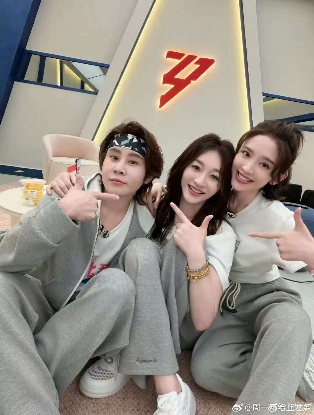 唐艺昕唐艺昕说小考前有人想跑路了乘风2026姐姐们的排练日常太真实，唐艺昕爆料有