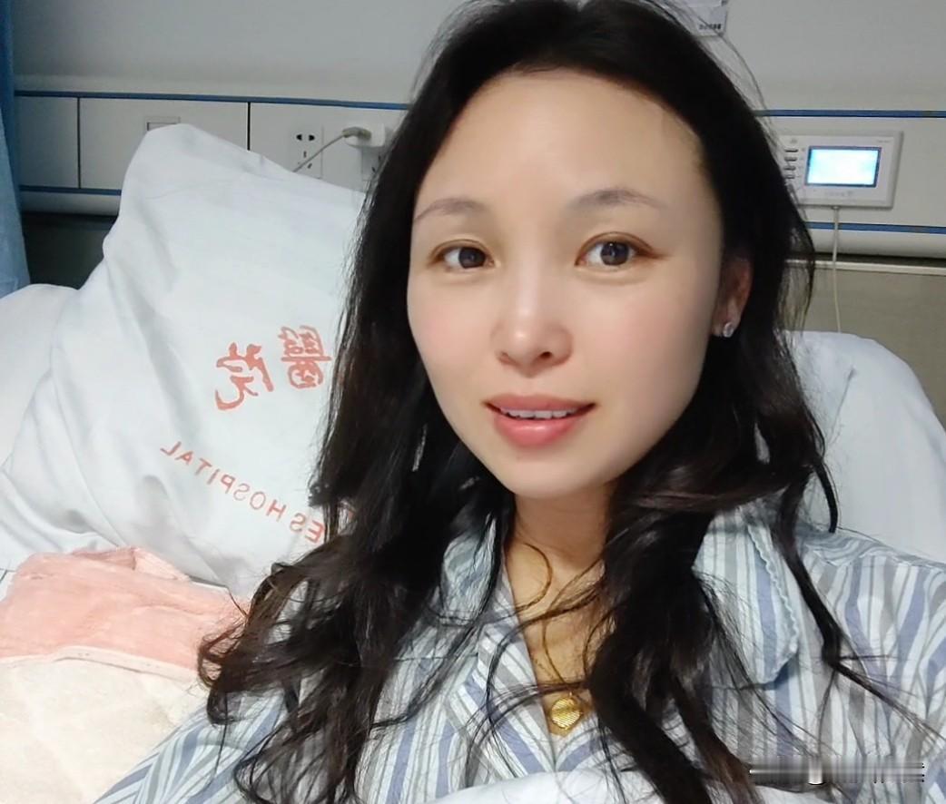 迟来的礼物也是礼物，女人要的不是金钱物质，只是一个态度