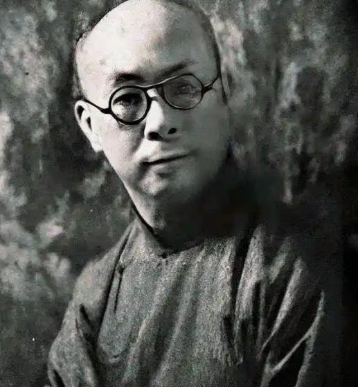 中国最大汉奸是谁？远比汪精卫更加可恨。若是无他，日本连中国大门都进不了，这个汉奸