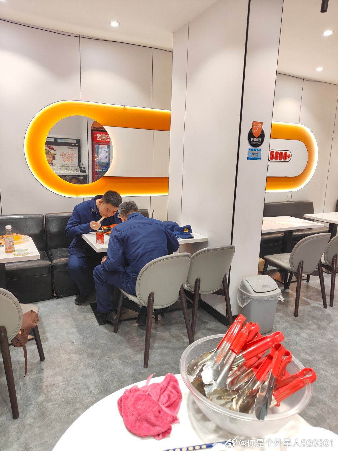 今日份男生干饭局🍜一碗麻辣烫，解决所有不开心埋头干饭，才是爷们的浪漫干饭人 男