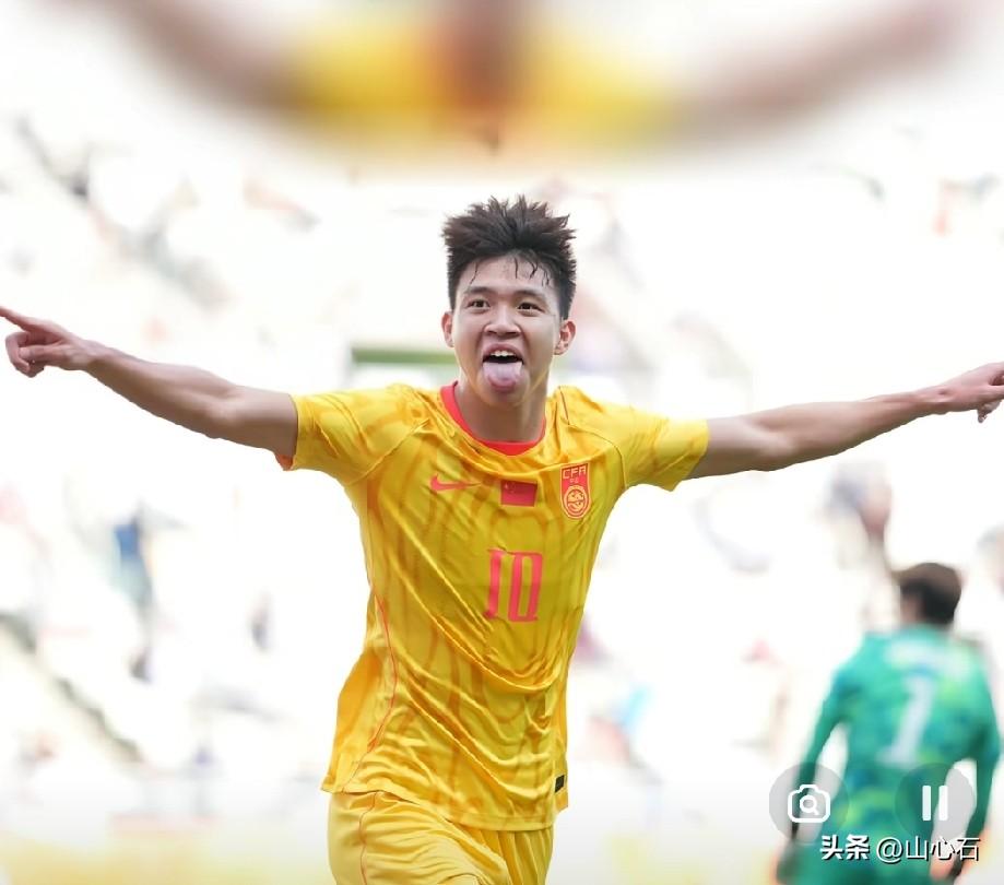 亚运会日本U23足球队终究还是赢了乌兹别克斯坦U23足球队，常规时间两队1-1战