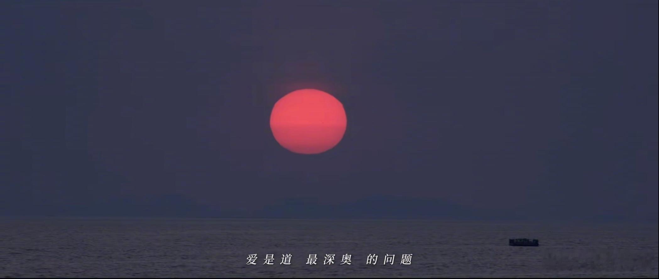 汪苏泷mv用了钱锟拍的画面 钱锟拍摄的风景人文画面，跟汪苏泷的歌声剪在了一起，画