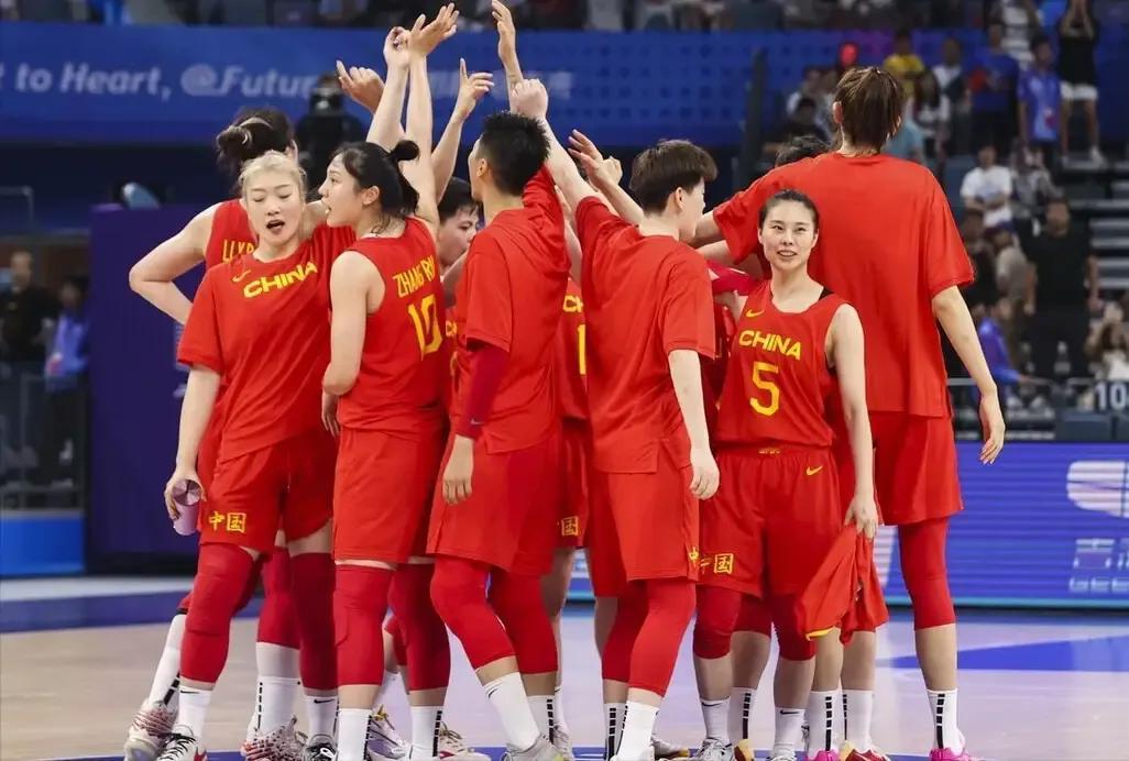 #女篮世界杯中国能不能夺冠?#
中国女篮实力在下滑，
特别是后场几人，
受伤病影