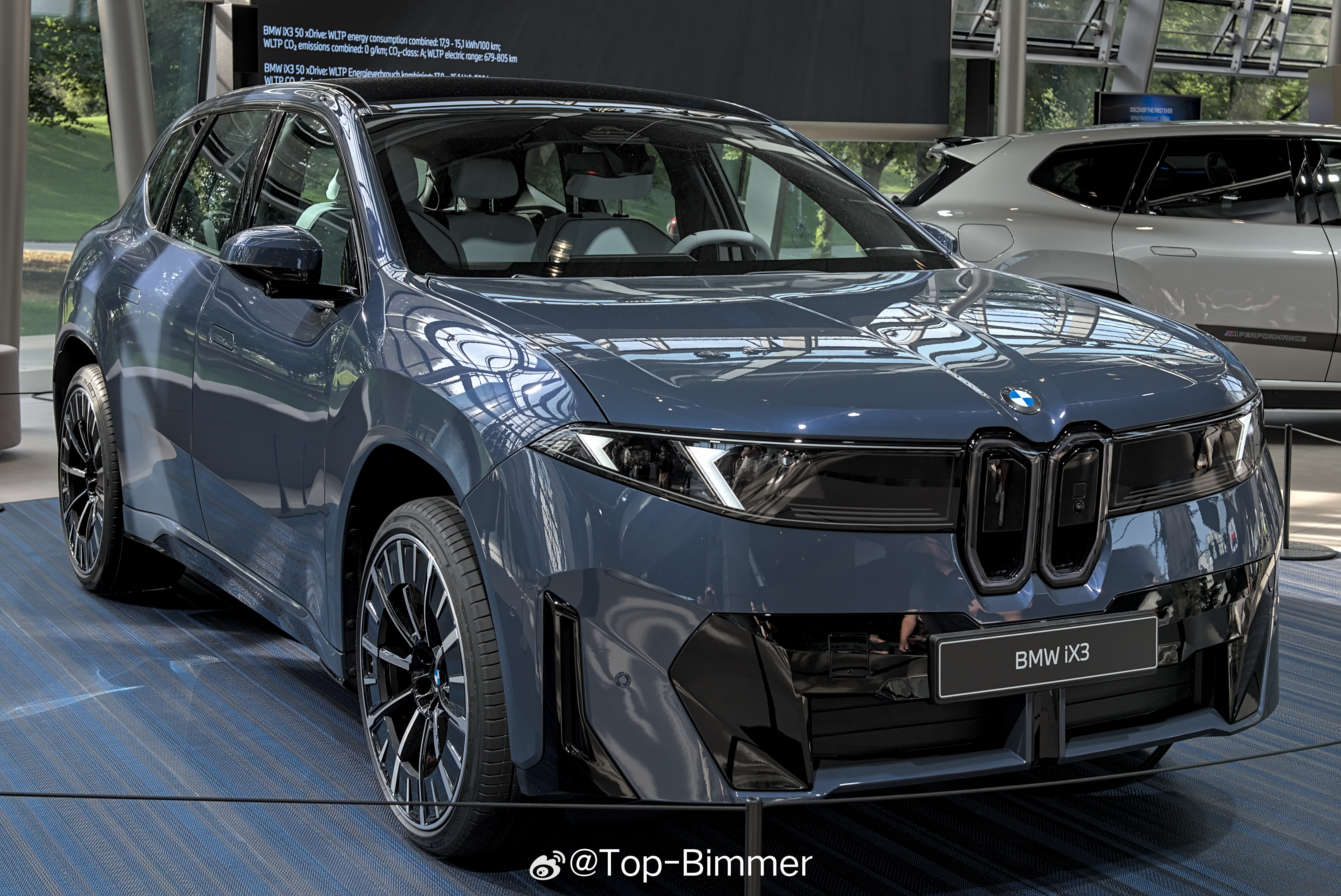 X3M燃油版没有下一代了但X3M有纯电版代号ZA5，超800马力 ​​​