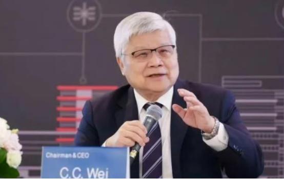 让中国人笑不活了！台积电在美国亚利桑那州投了1650亿美元建的芯片厂，现在卡壳了