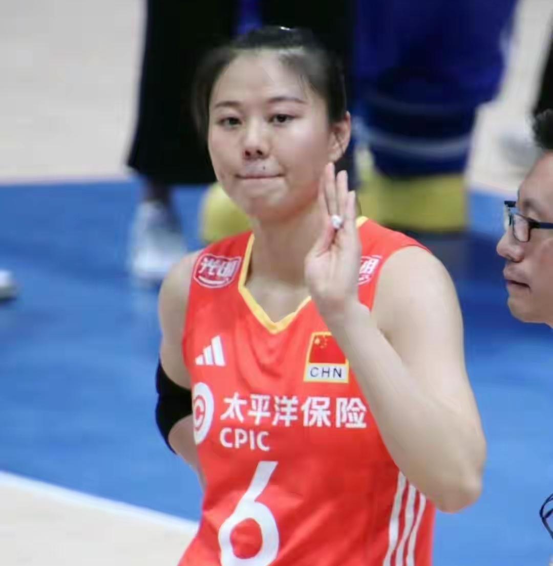 龚翔宇作为中国女排的奥运三朝元老，奥运会冠军，是目前女排队伍里最优秀而且最有资历