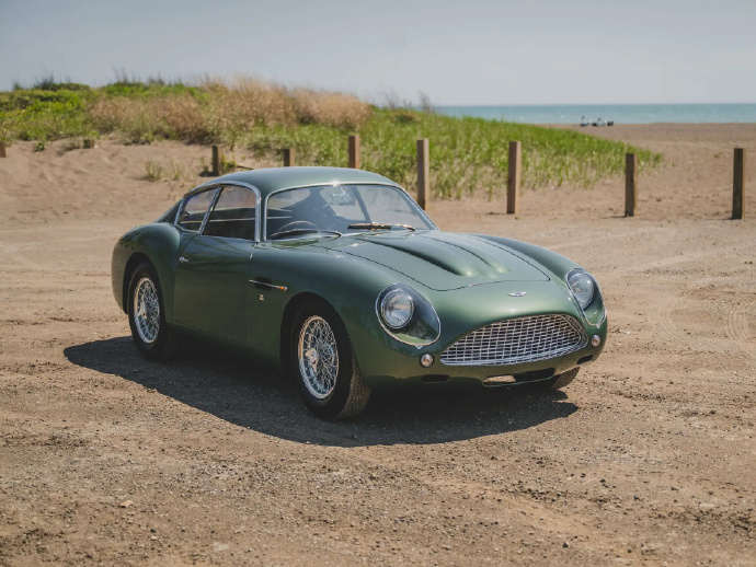 1962 年阿斯顿・马丁 DB4 GT 扎加托。这可是当年量产的 19 台车中的