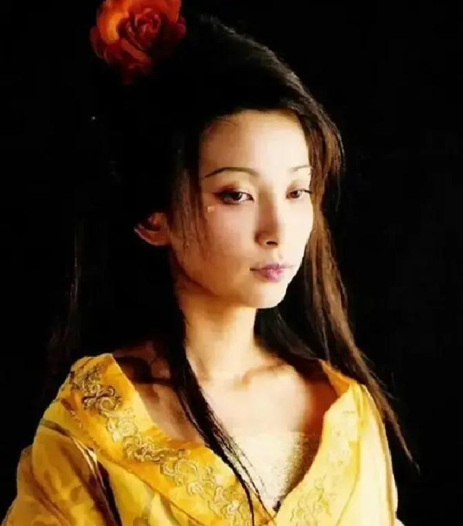 明朝万历十年，北京皇宫闹出一场荒唐大婚，永宁公主刚嫁出去没俩月就守寡，丈夫连洞房