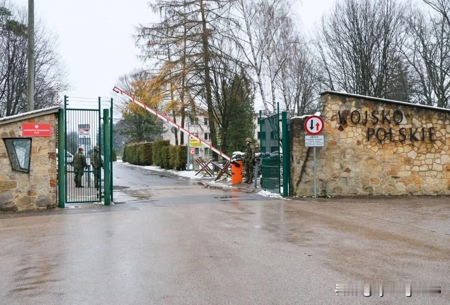 🇵🇱对国家安全的“威胁”--外媒报道。

北京批评波兰军方计划禁止中国电动汽