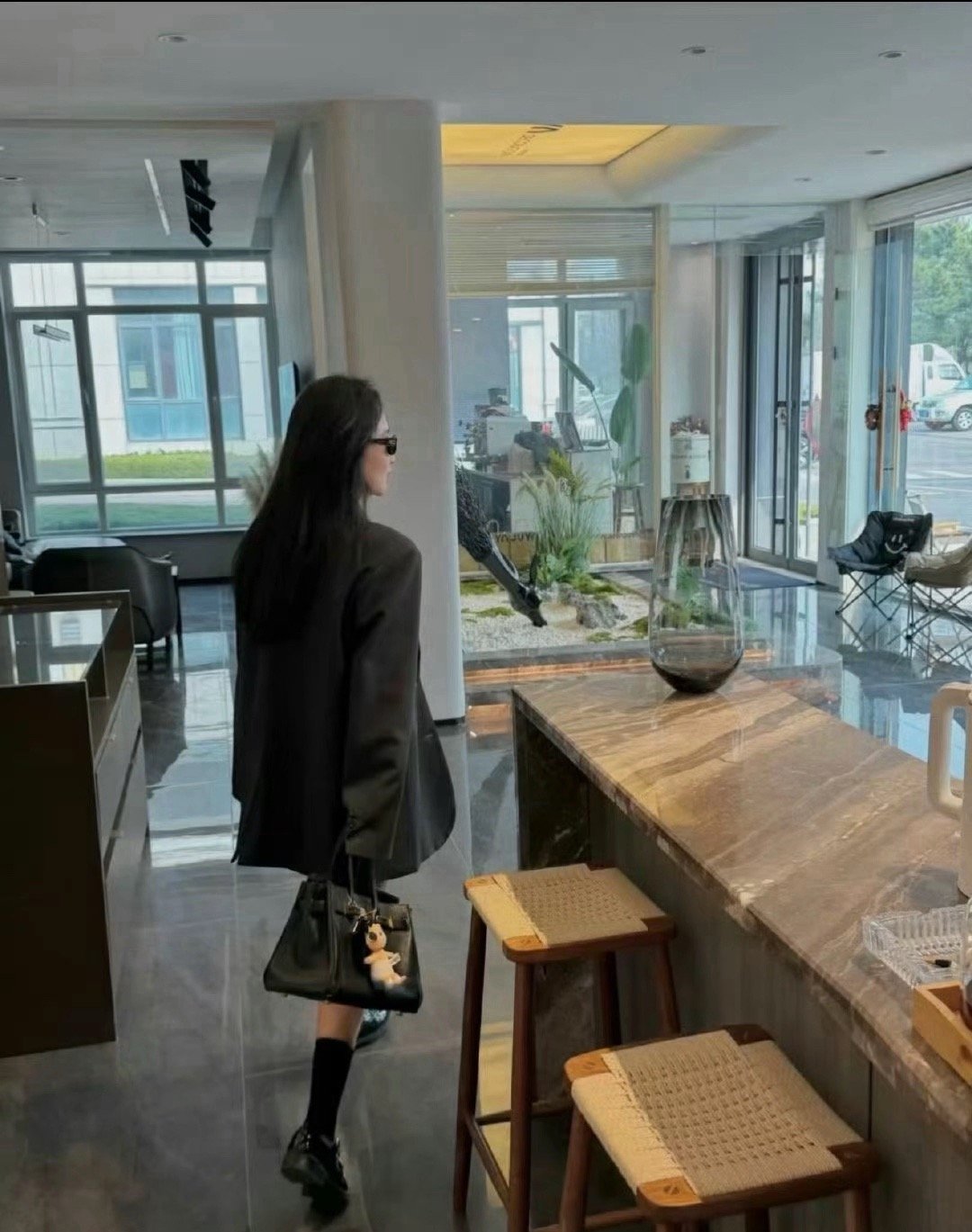 所有关系的崩塌 不过是索取者得寸进尺 付出者忍无可忍 ​​​