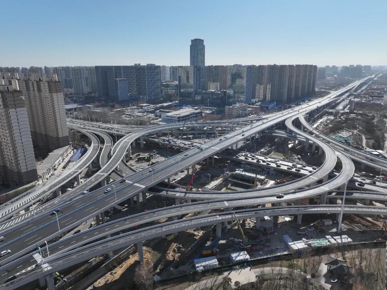 【城市快讯】正式通车！裕翔街快速连通工程互通立交匝道将于12月22日正式通车，东