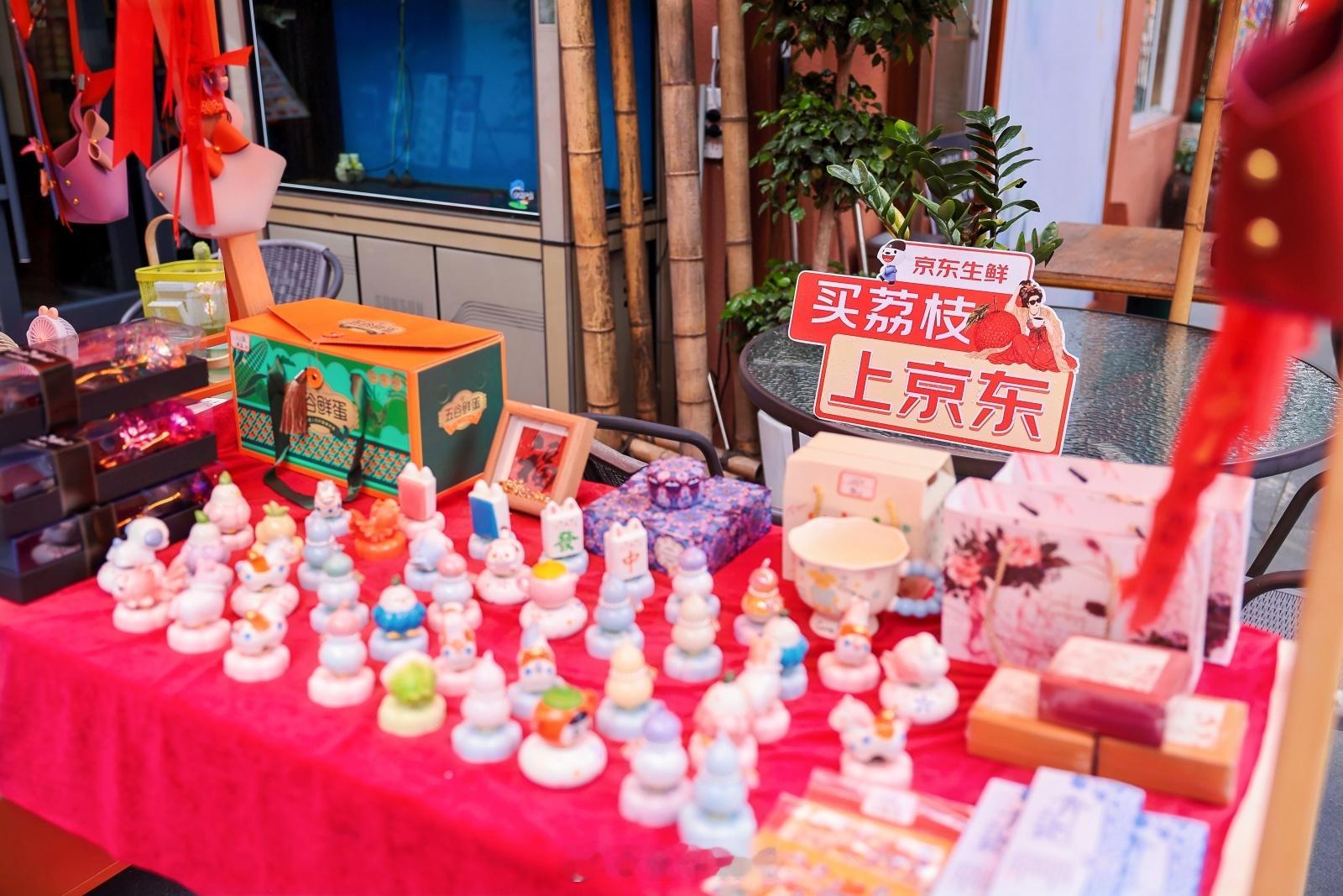 活荔枝 死荔枝复刻古人舌尖乐趣，清甜多汁超解腻，夏日消暑天花板，买荔枝还是认东哥