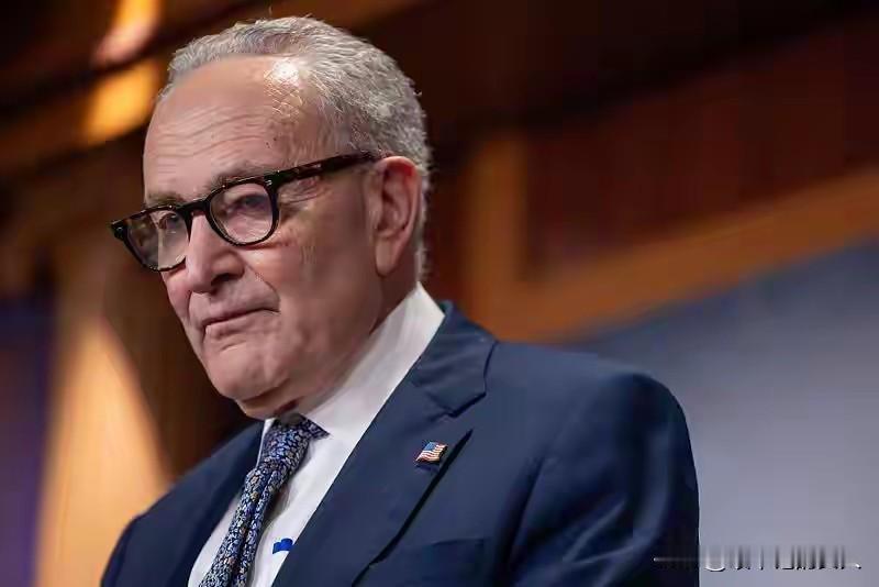 哇塞，堂堂的世界强国，今天开门营业了，你看白宫政府把“停摆”损失的账都算出来了，