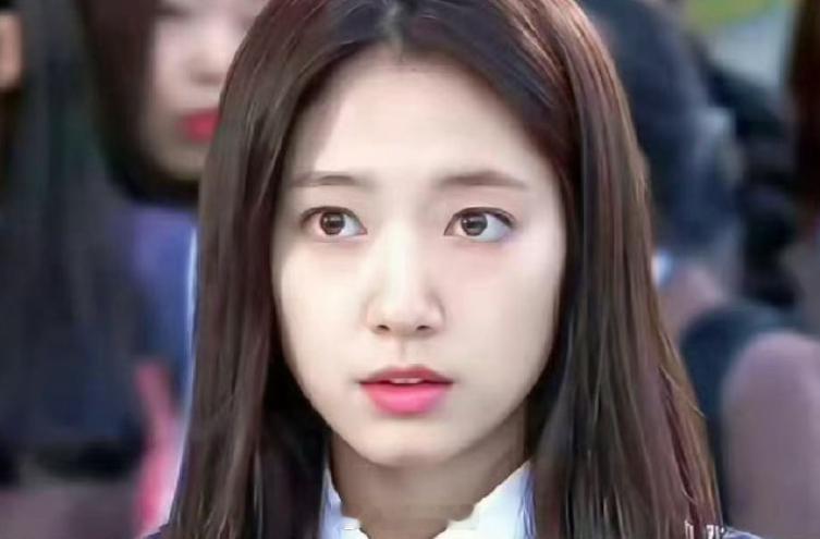 谁能想到这是朴信惠呢 