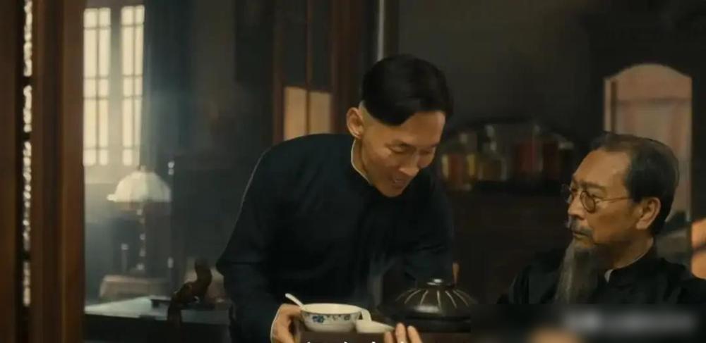 你帮我，我却反手扇你耳光？丁玉娇这一巴掌，直接把我看懵了，看懂后又觉得她太狠了。