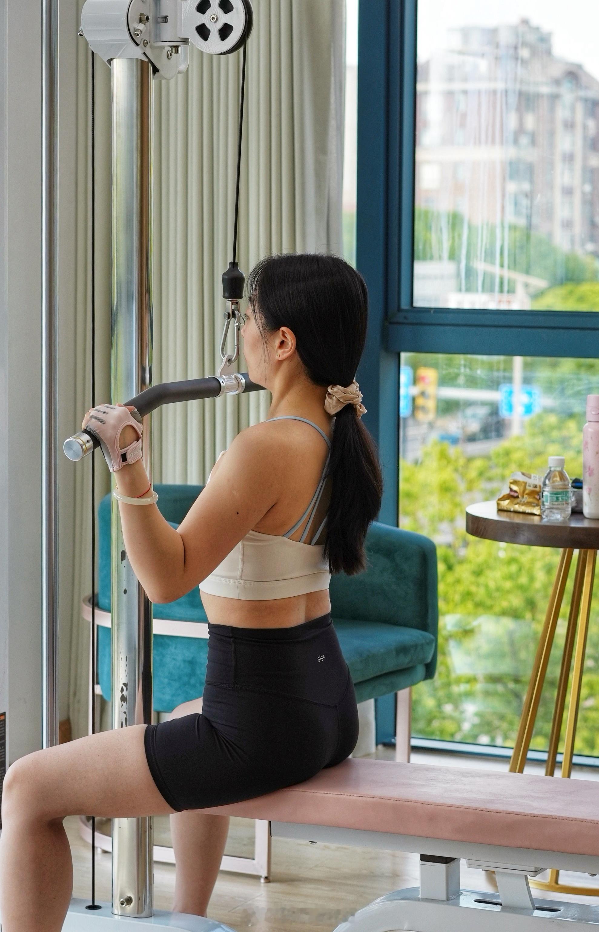 健身  抗阻训练才可以保持年轻态每日瑜伽dailyyogayoga翻转世界 嘉兴