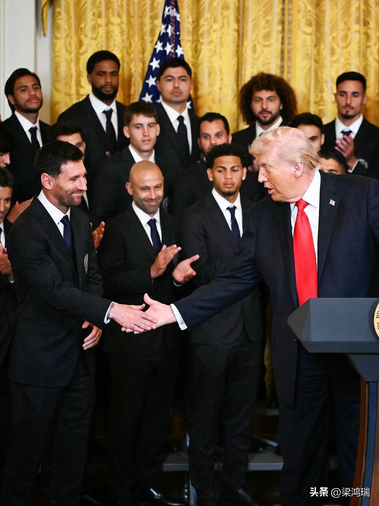迈阿密国际队球员和管理层目前已抵达白宫，受到美国总统唐纳德·特朗普的欢迎，以庆祝