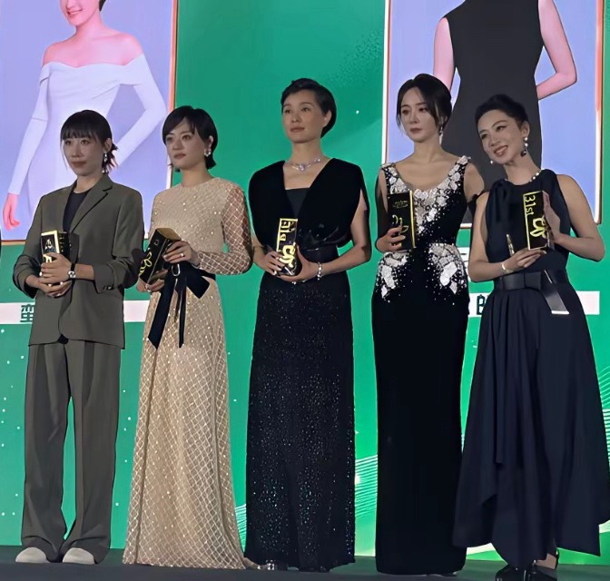 白玉兰女主角提名，女演员们都很有气质，很和谐 