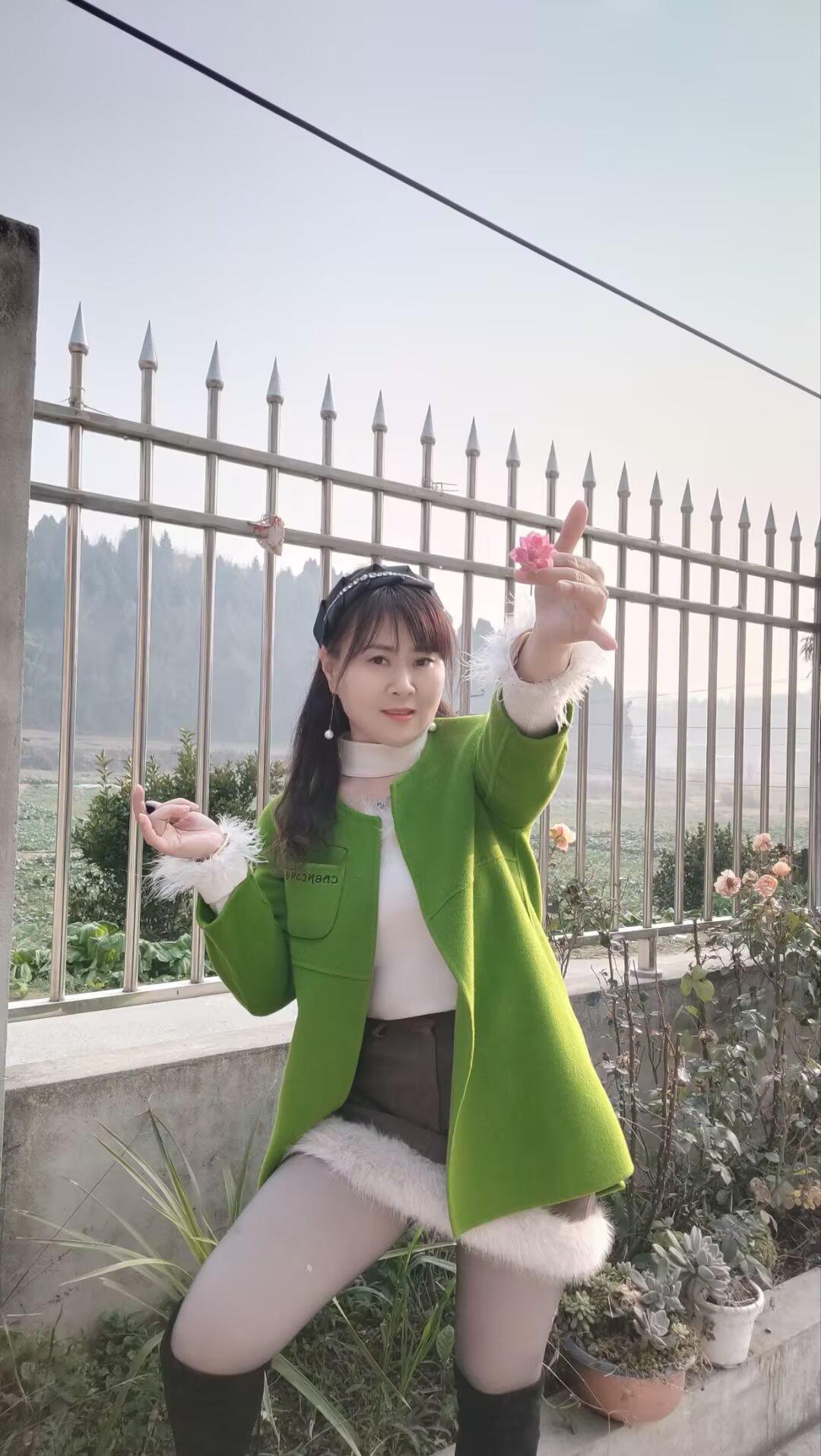 当个傻子，也许会很快乐