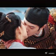孟子义李昀锐整部剧都在拉扯  家人们，这两人在剧里的爱情拉扯真的是太精彩了。纱下