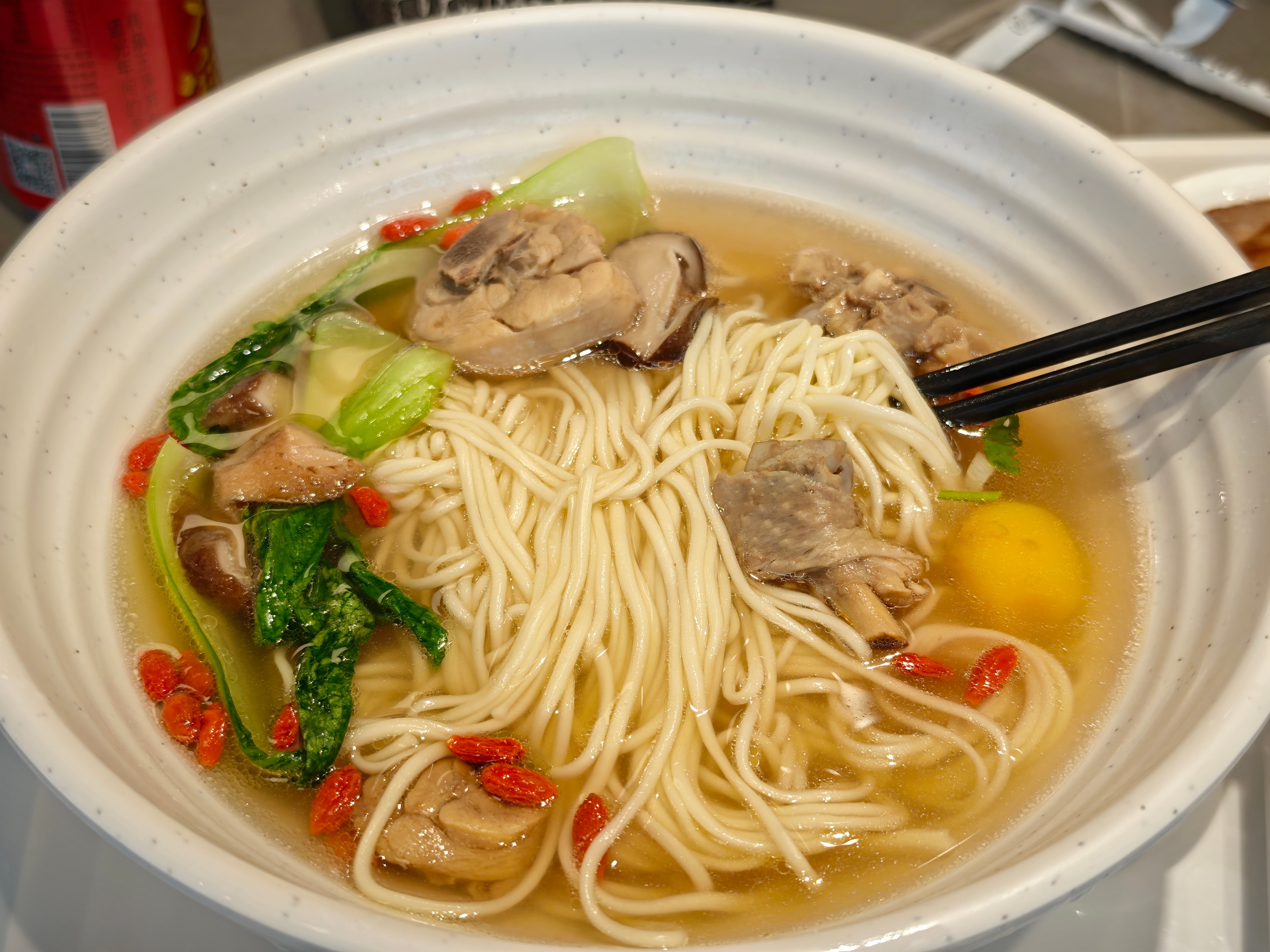 想减肥，要不下一次鸡肉面不要面了。