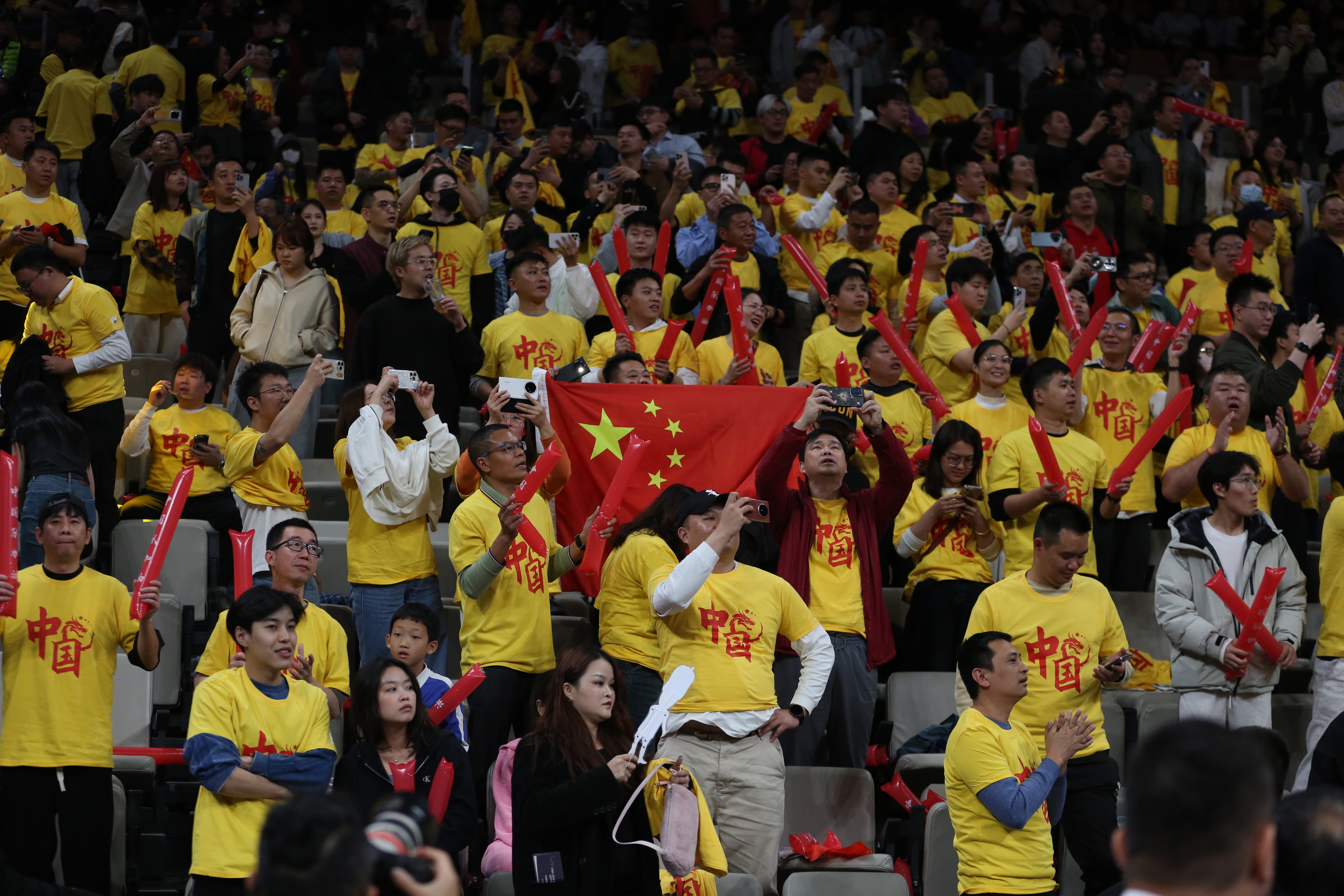 篮协公开征集2026中国男篮热身赛举办地了，这回是赛会制，在一个地方举办3场比赛