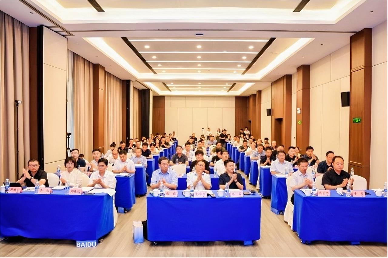 7月28日，中国企业改革与发展研究会（下称中企研）在长沙举办“AI仿真驱动创新，