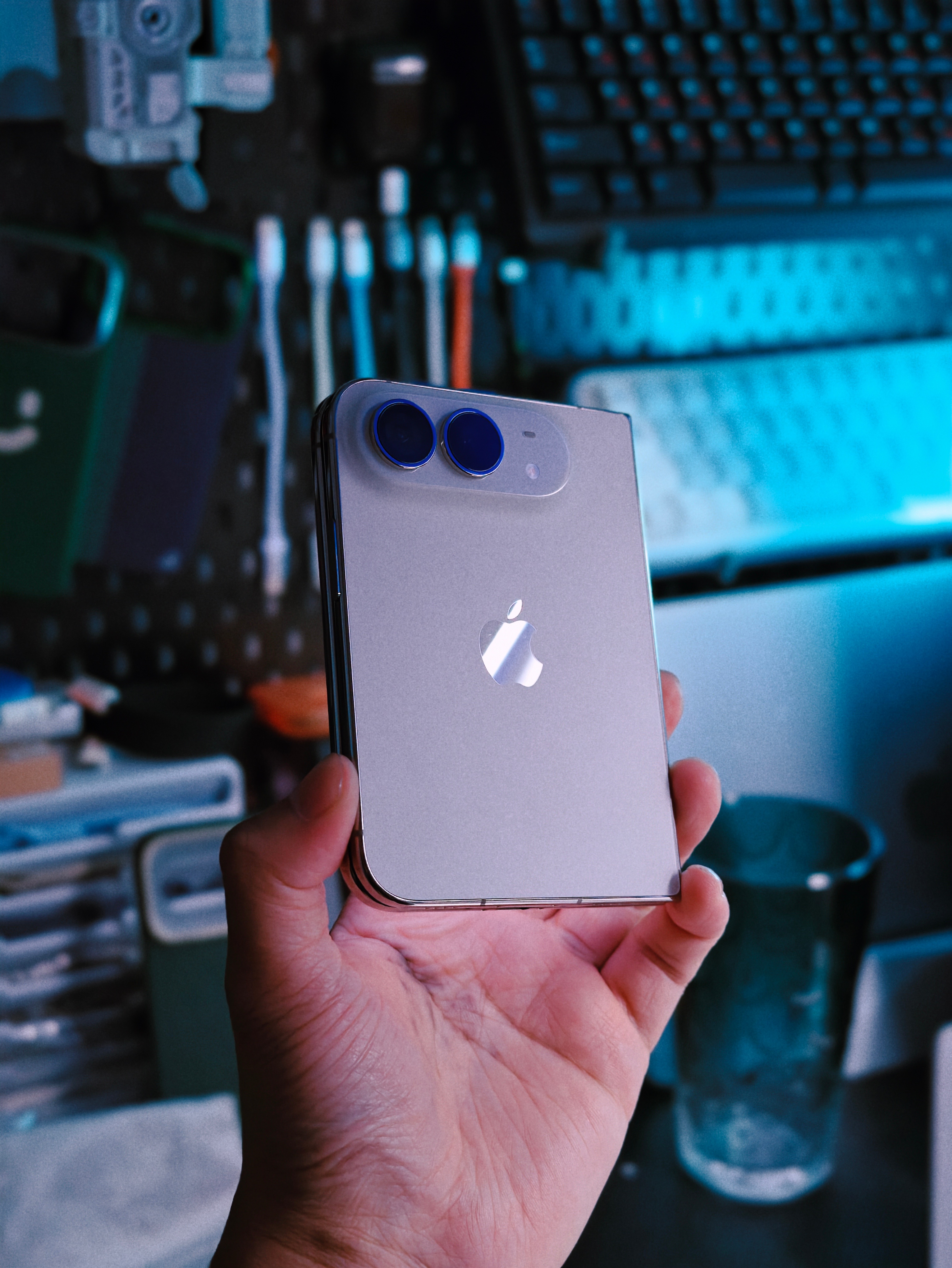 粉丝太牛比了，白天跟粉丝聊天时候我说我的iPhone Duo 26号才能到货。他
