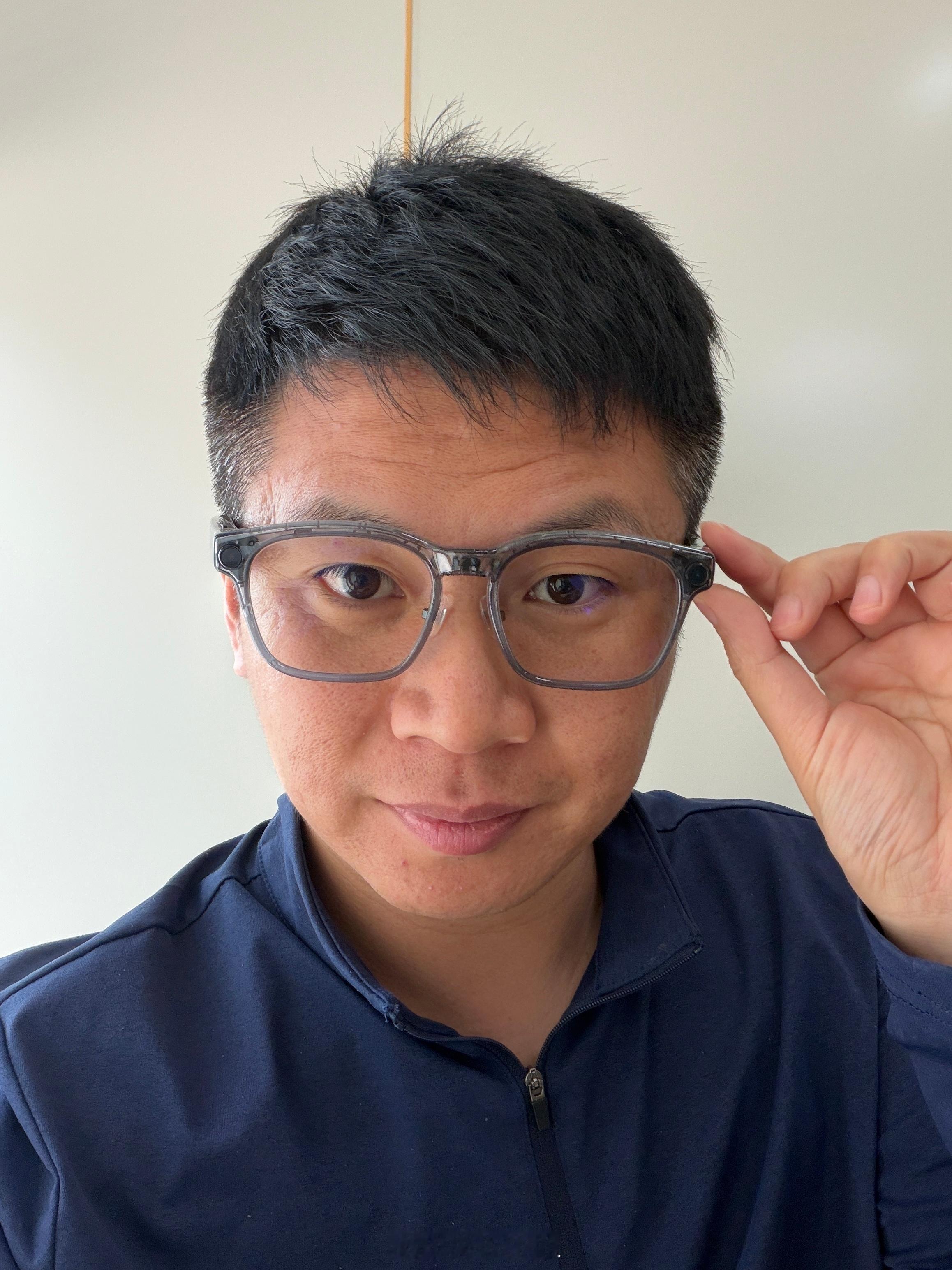 理想这款智能眼镜很好玩儿啊，晚上闺女过生日我用它录一下