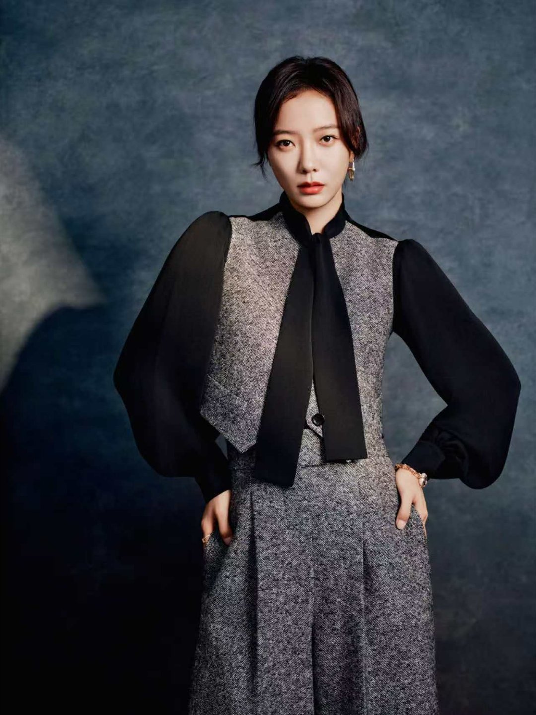 从演员到金牌制片人评审，王珞丹在金鸡创投完成华丽转身。亲历台前幕后每个环节，她以