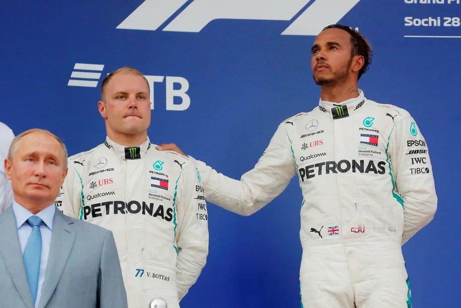 F1[超话]一个来自梅赛德斯的事实：2017年，博塔斯面对3冠王汉密尔顿，前14