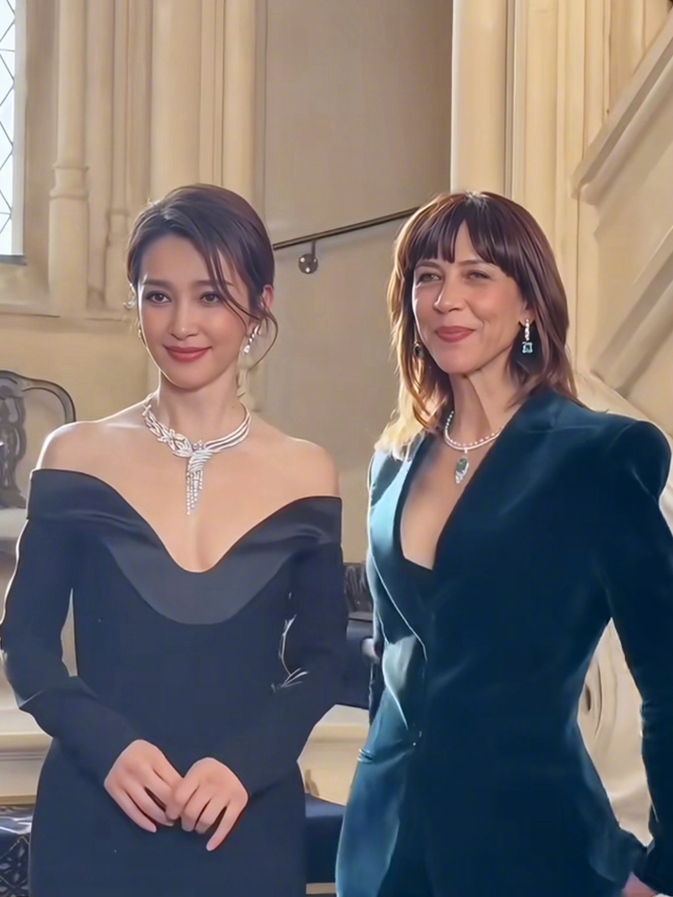 李冰冰宋慧乔苏菲玛索同框是种什么体验，好久没看到这种女神级别的明星同框了 