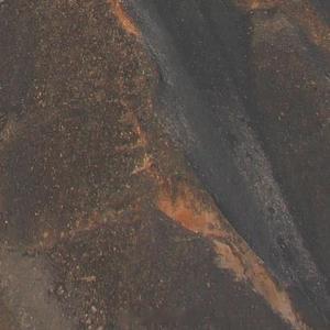 情感语录 爱不是一时的心动，而是长久的守候。真正的陪伴，是你在时我安心，你不在时