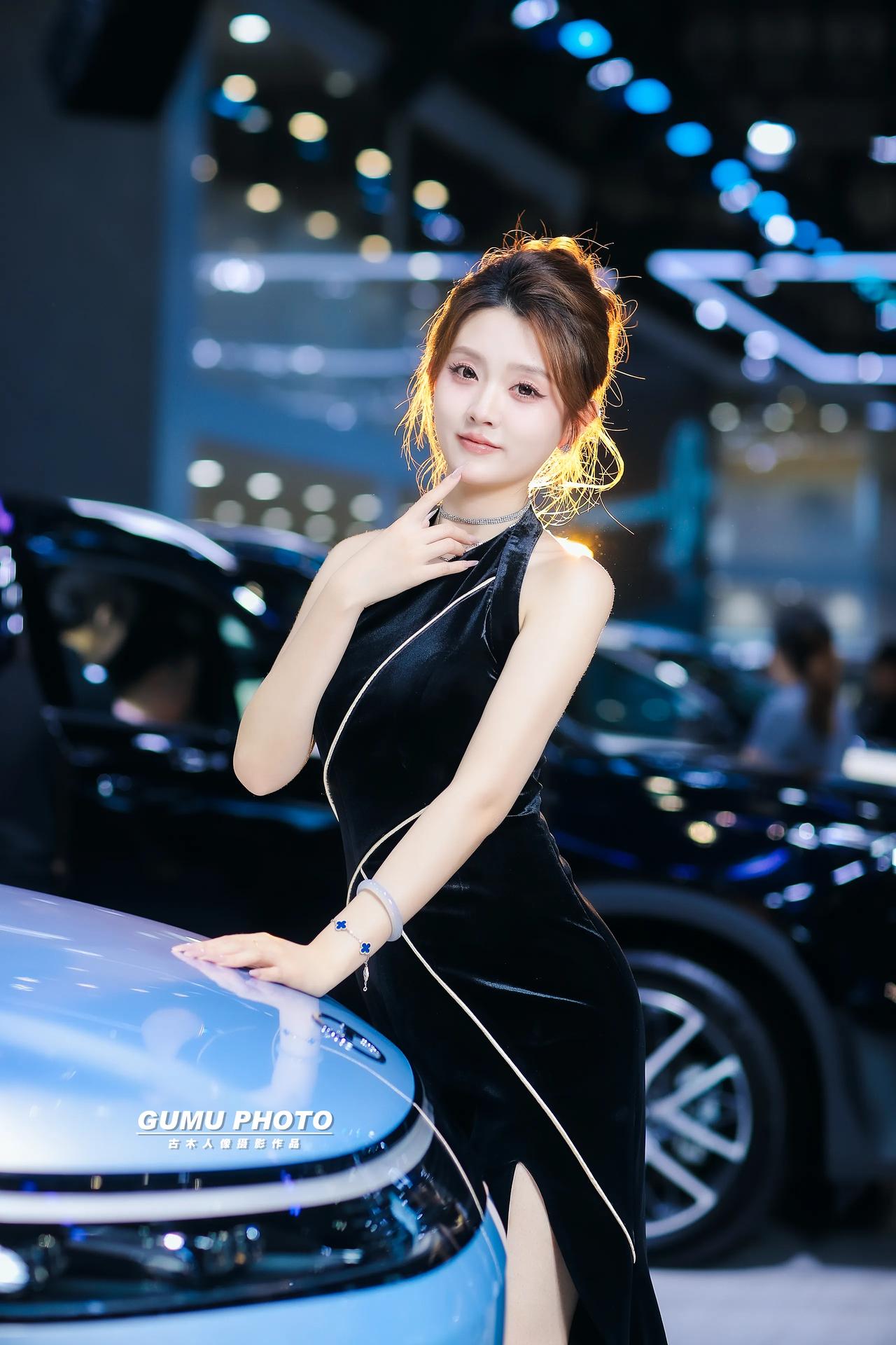 2026重庆车展广汽传祺展台模特