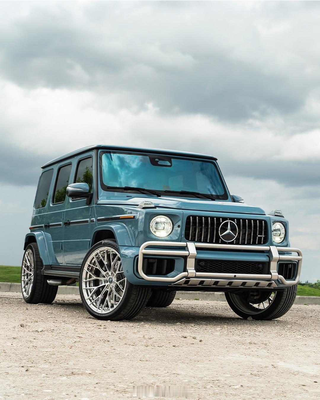 德系车[超话]   MercedesAMG W464 G63 with 24x1