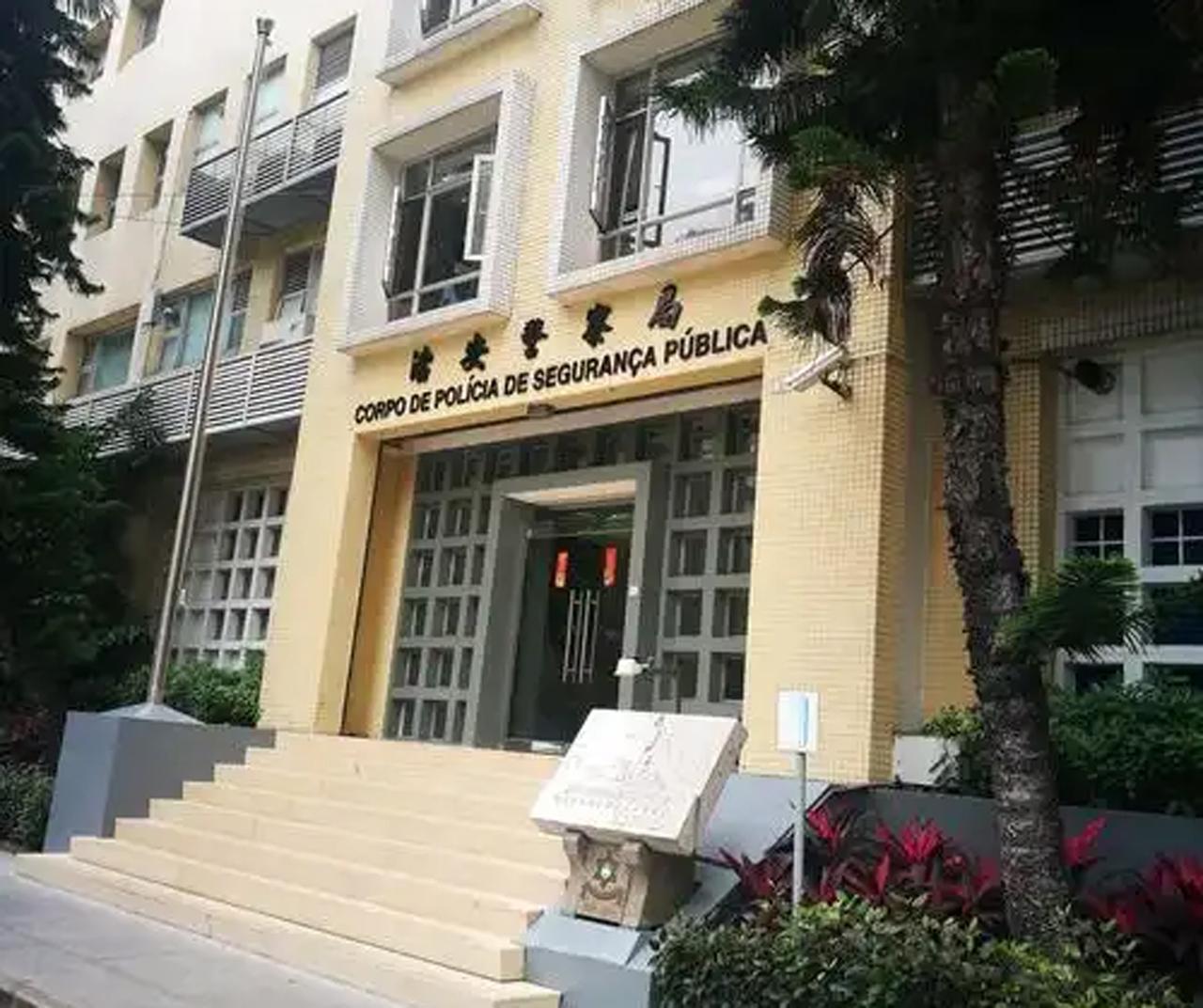 索要2万筹码被拒就诬告强奸？周兆成：报假警敲诈，代价极大
 
大家好，我是安剑律