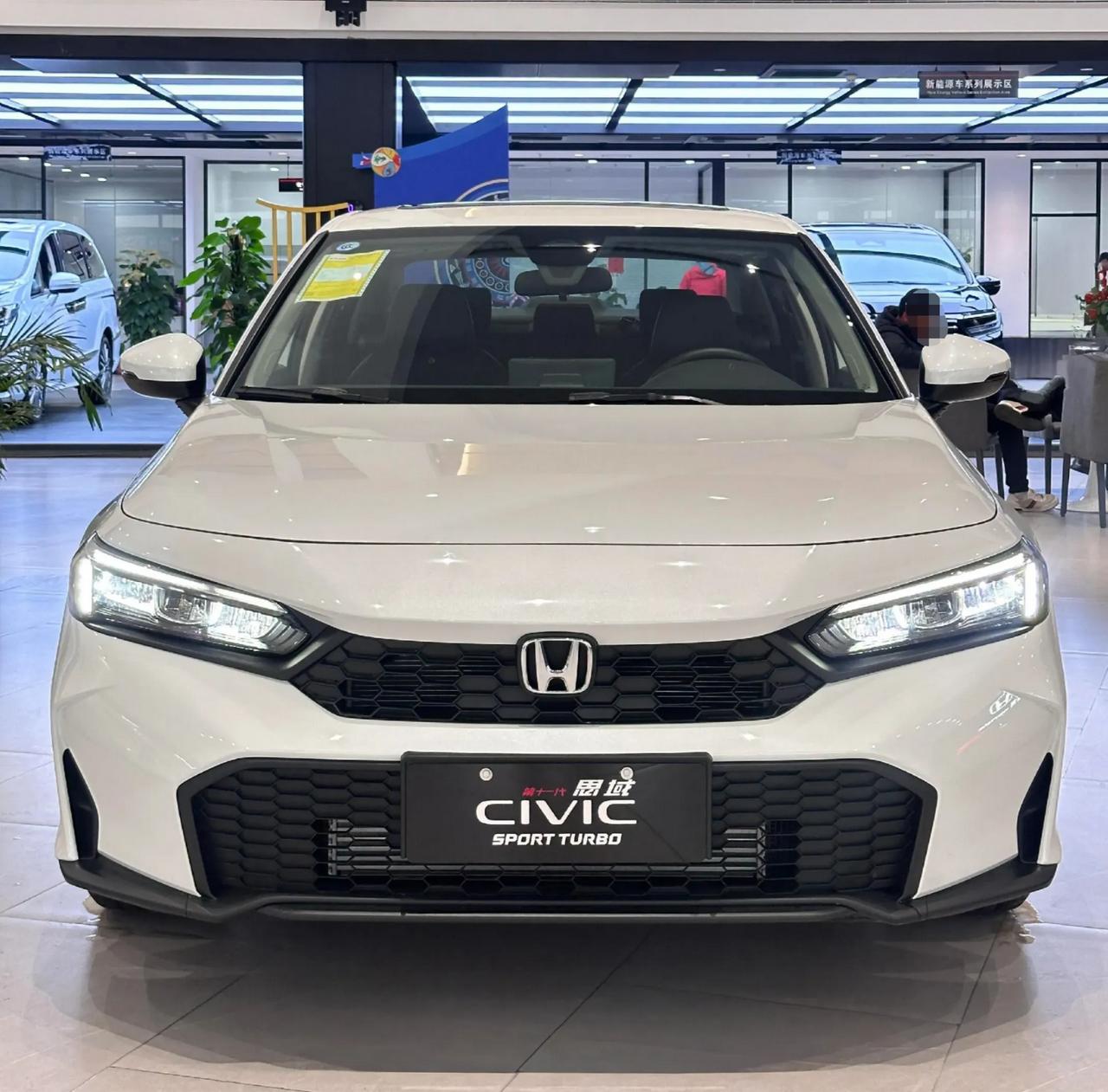 预算10-13万，想要年轻时尚、好开又省油的轿车，就它了！2025款本田思域，综